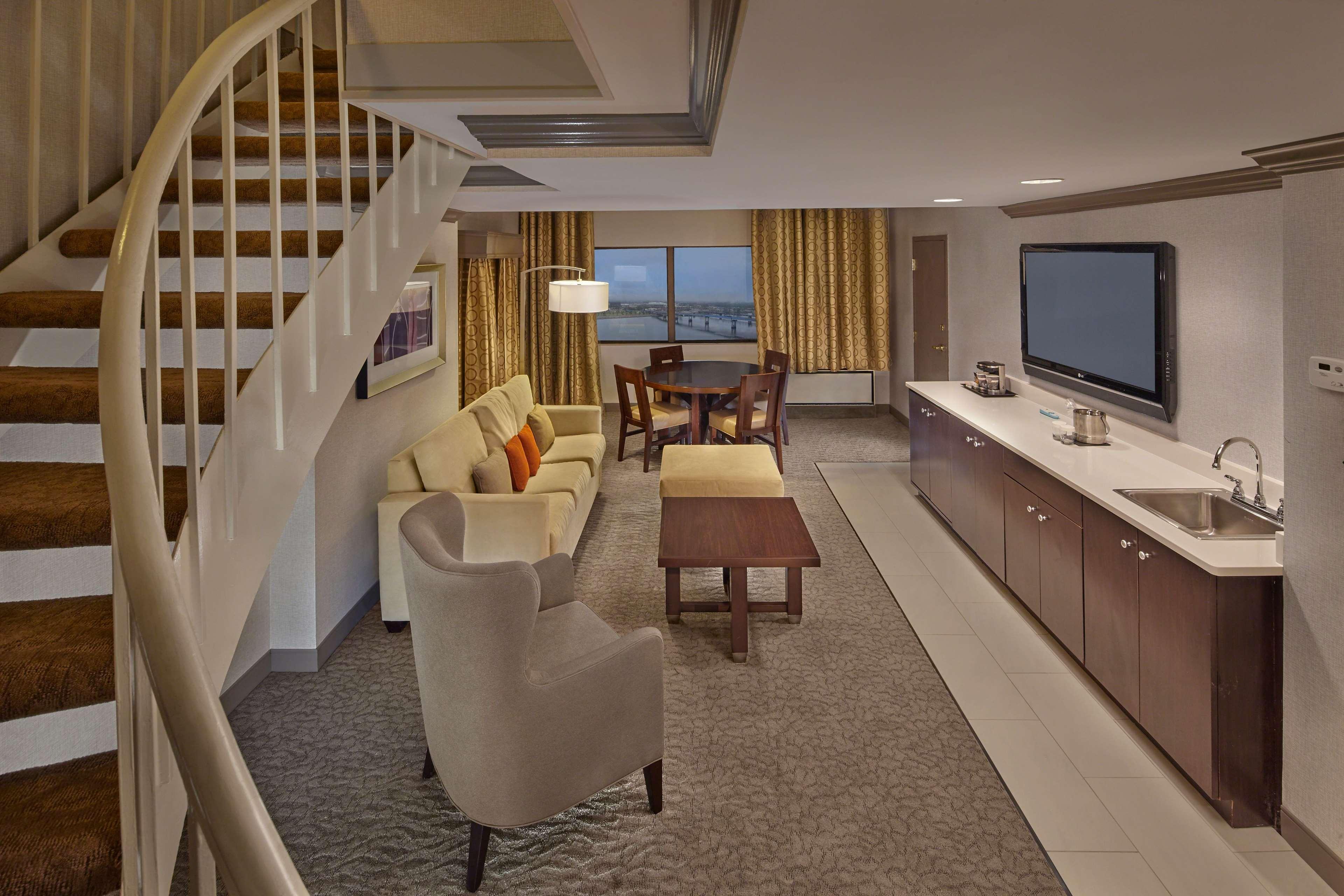 Готель Doubletree By Hilton Літл-Рок Екстер'єр фото